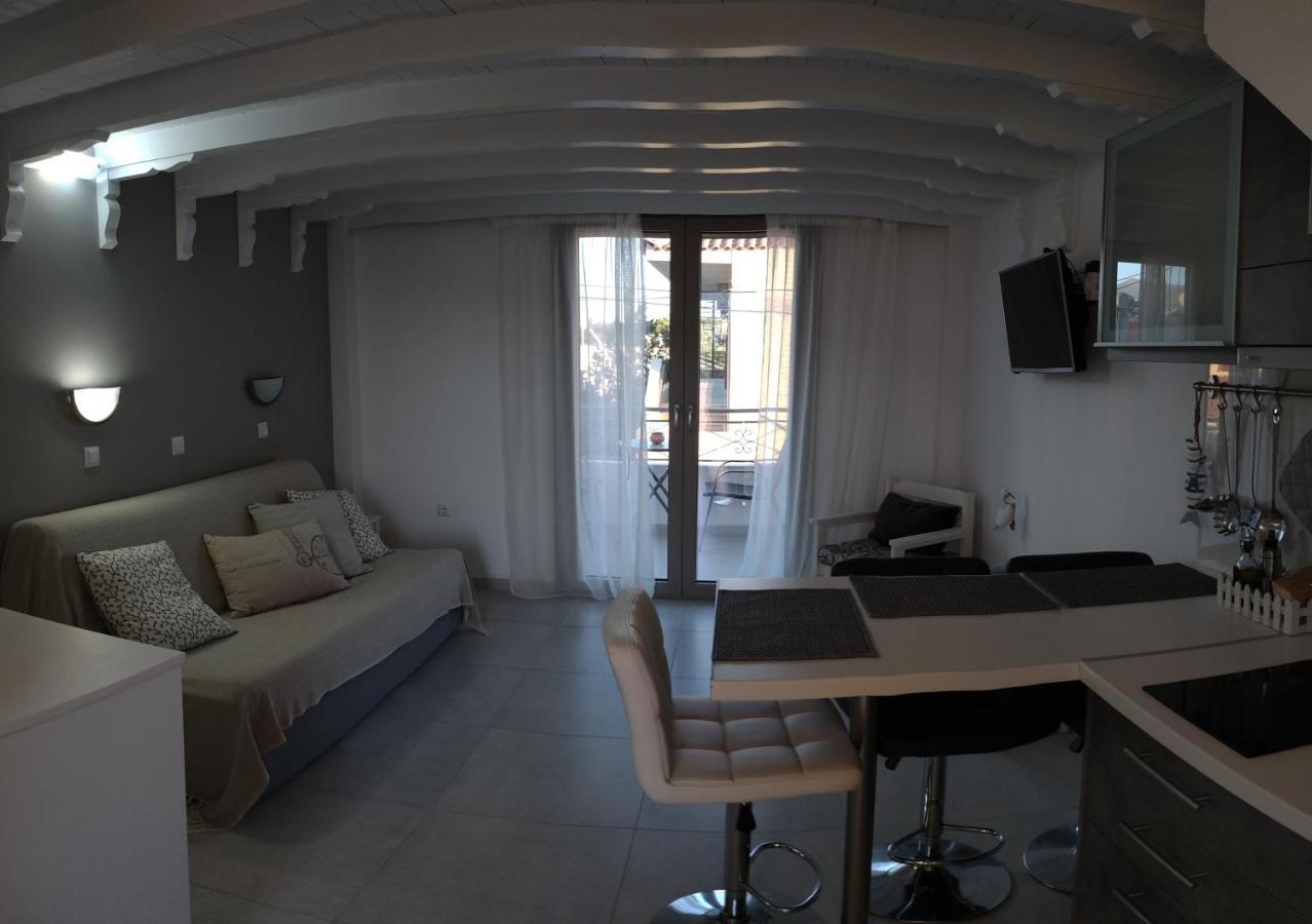 Irida Holiday Apartments Stoupa Exterior photo