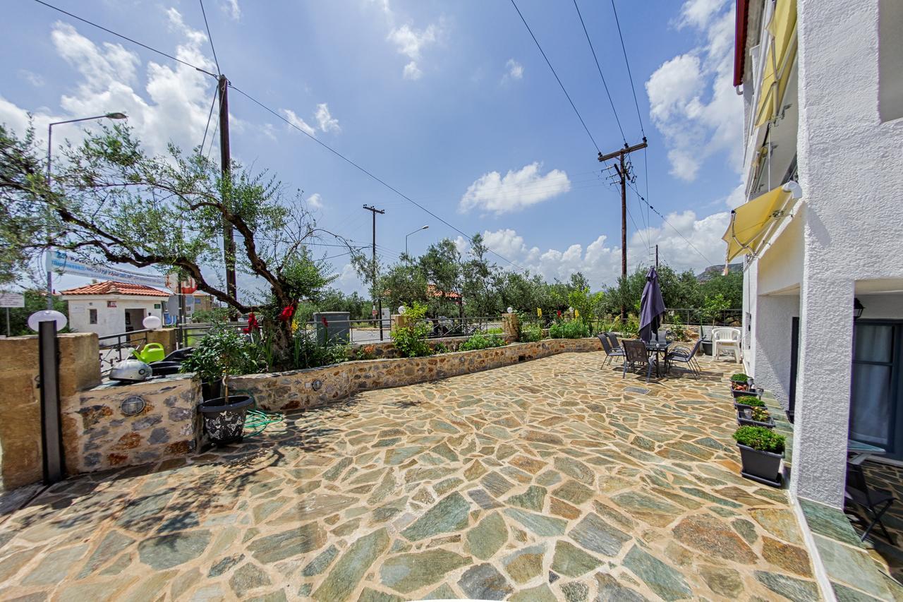 Irida Holiday Apartments Stoupa Exterior photo